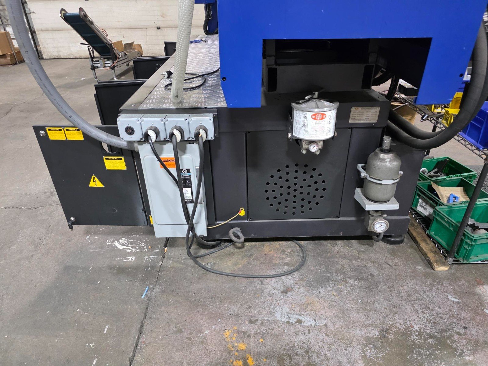 320 Ton, 45.4 oz Shot Log 320 S8 Injection Molder, 2018 – Very light use