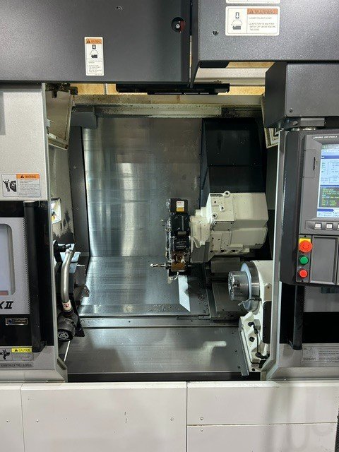 Okuma LB-3000EXII CNC Lathe, 2018 – Y Axis, Sub Spindle, OGL-10 Gantry Loader
