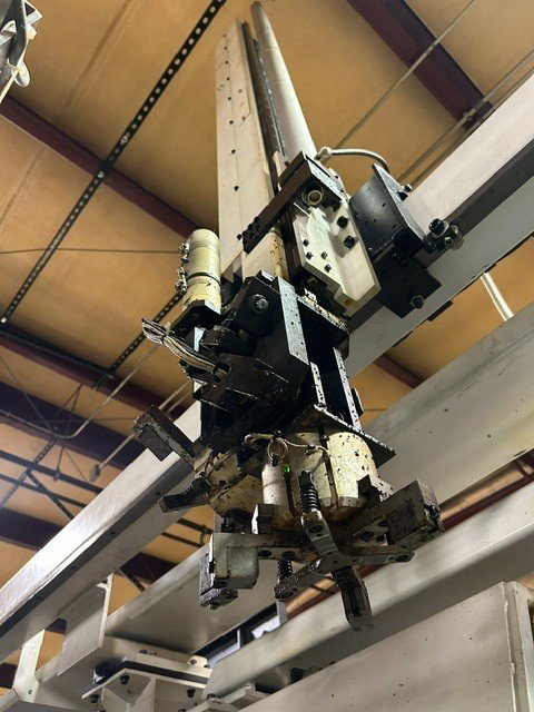 Okuma LB-3000EXII CNC Lathe, 2018 – Y Axis, Sub Spindle, OGL-10 Gantry Loader