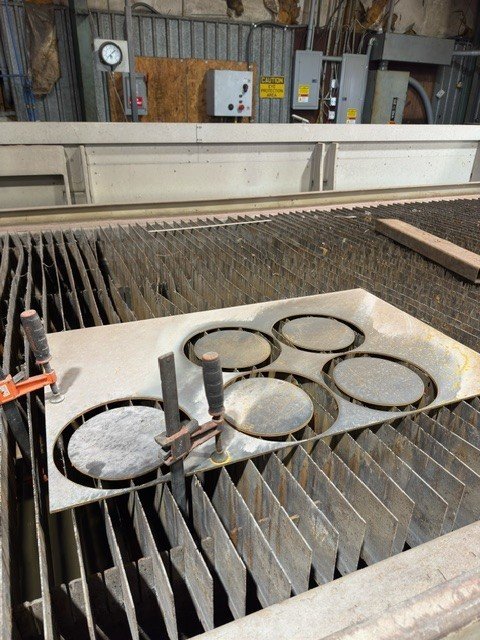 5 Axis 6’x13′ Flow Mach 200 Waterjet, 2021 – Low Hour, 60,000 PSI