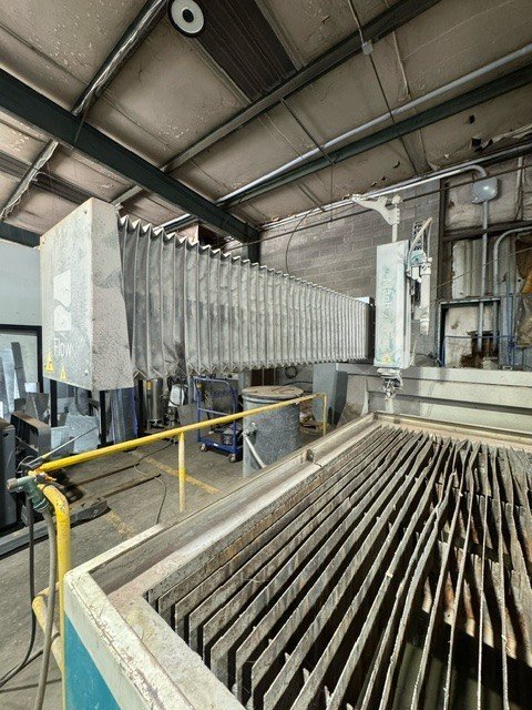5 Axis 6’x13′ Flow Mach 200 Waterjet, 2021 – Low Hour, 60,000 PSI