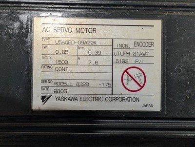 Haas 93-62-0013 YASKAWA AC SERVO MOTOR USAGED-09A22K