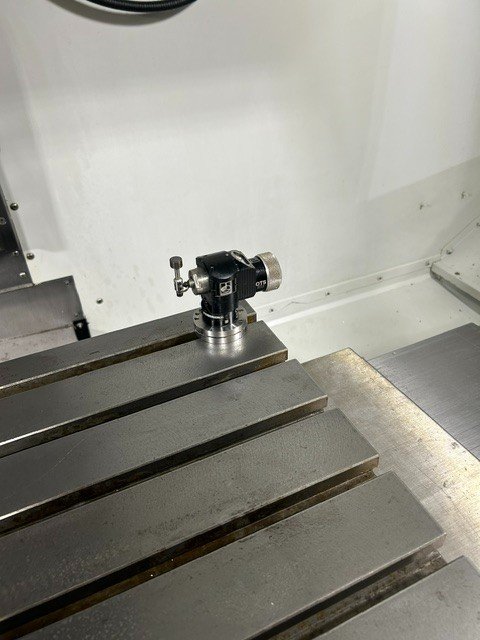Haas VF-5 VMC, 2012 – Renishaw Probing System, TSC, 4th Axis, Rigid Tapping