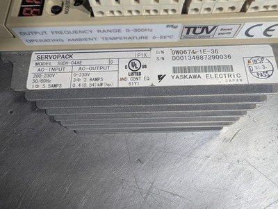YASKAWA SGDH-04AE Servo Drive